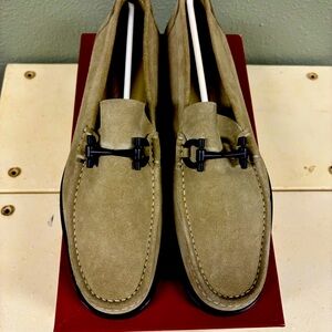 FERRAGAMO:GIFT CAMEL SUEDE -10D